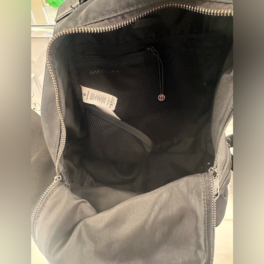 lululemon athletica Black Backpack - Picture 2 of 6